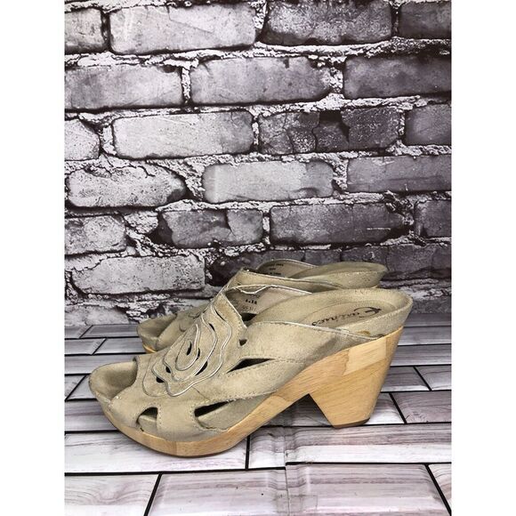 Earthies Tropez Taupe Suede Platform Slide Block Heel Sandals Women Sz 6.5B US - Picture 1 of 16
